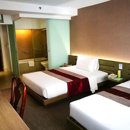 The E-Hotel Makati Makati City Zewnętrze zdjęcie