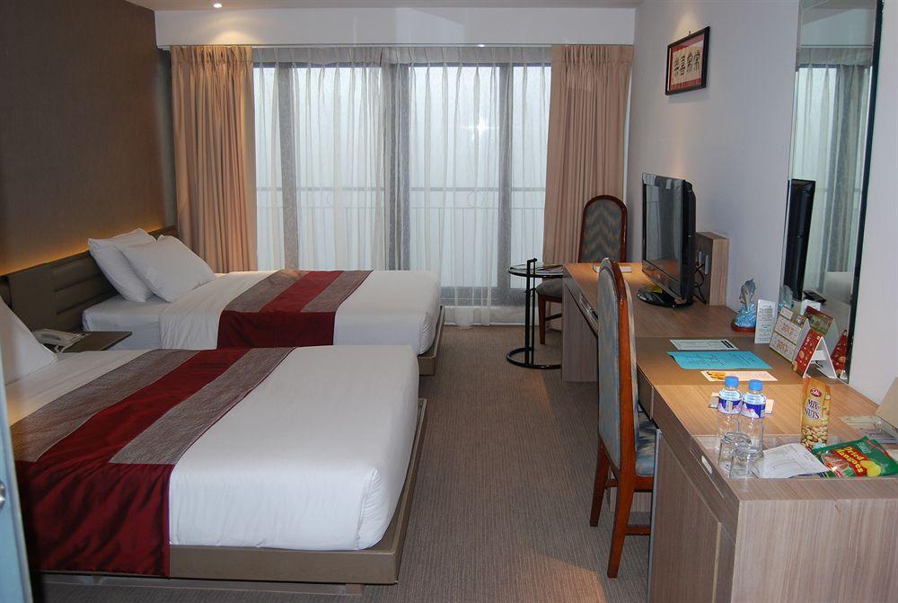 The E-Hotel Makati Makati City Zewnętrze zdjęcie