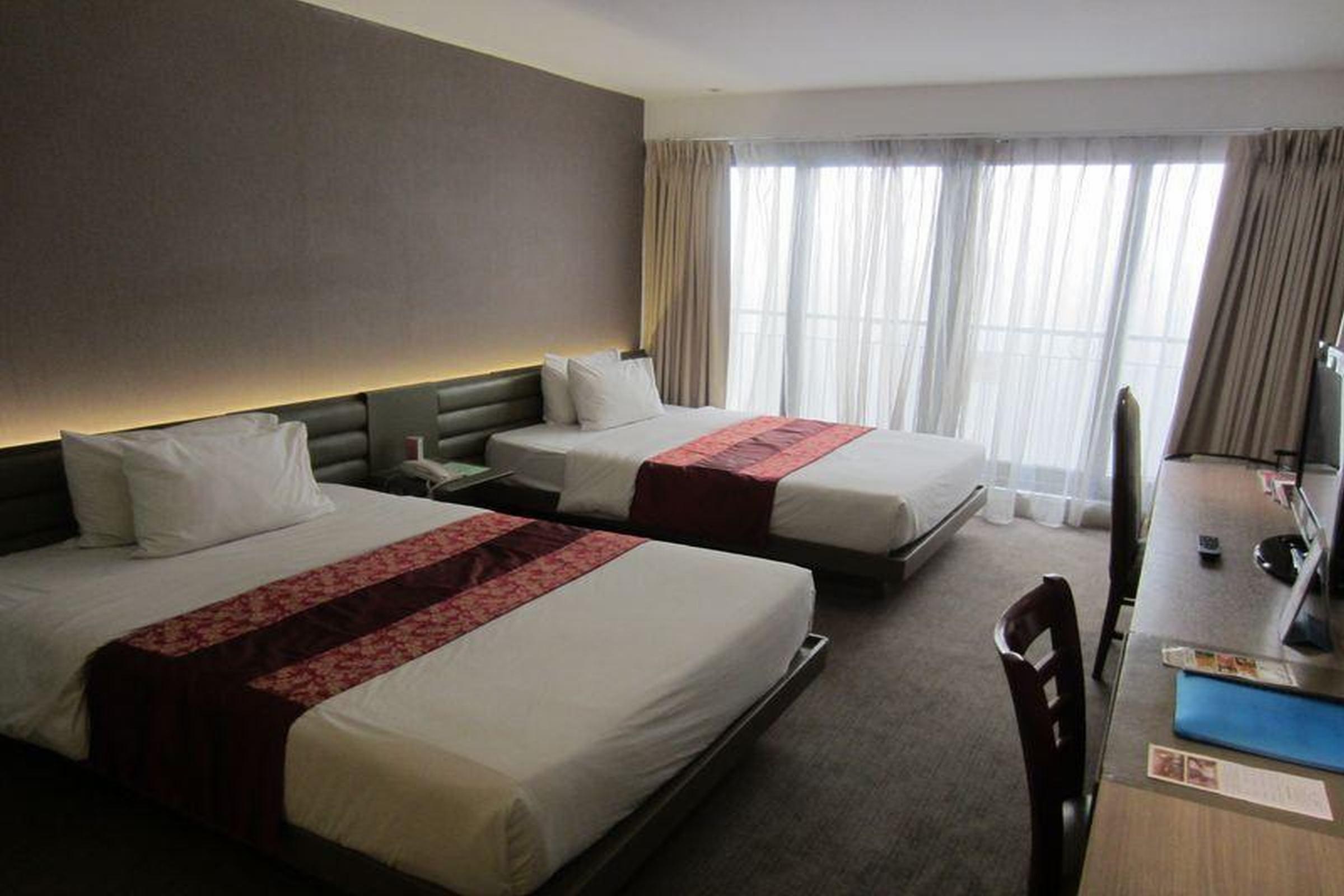 The E-Hotel Makati Makati City Zewnętrze zdjęcie