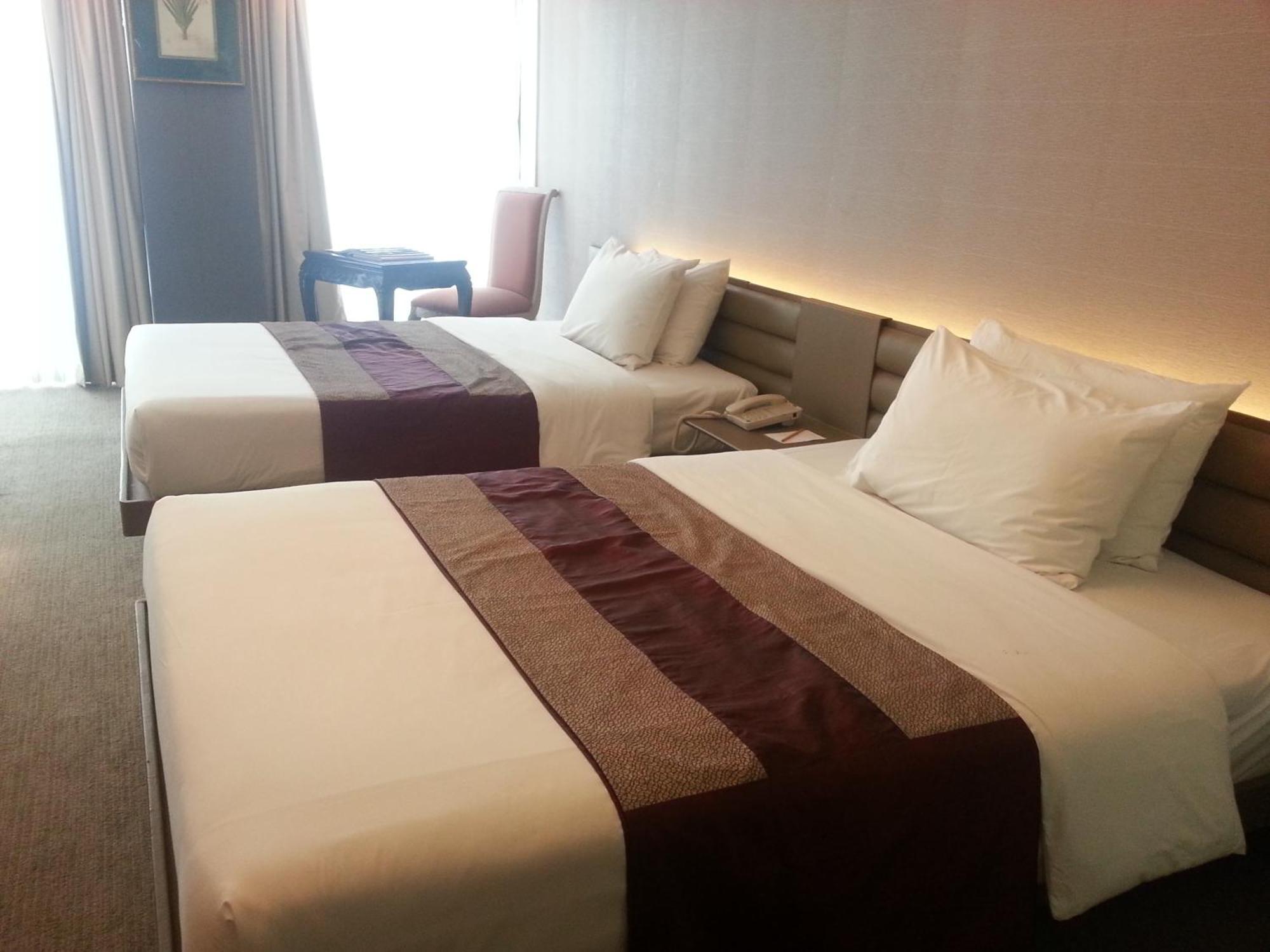The E-Hotel Makati Makati City Zewnętrze zdjęcie