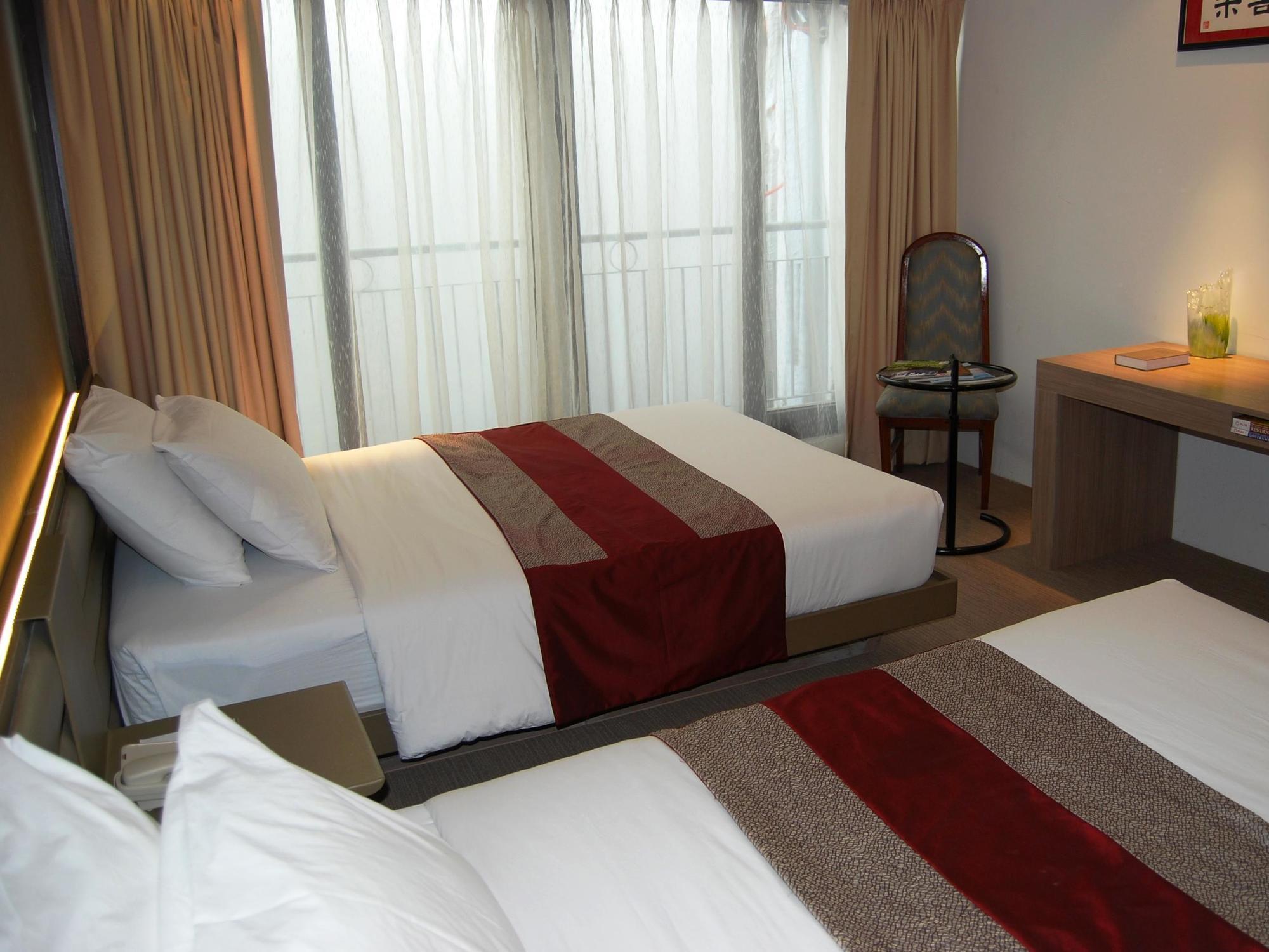 The E-Hotel Makati Makati City Zewnętrze zdjęcie