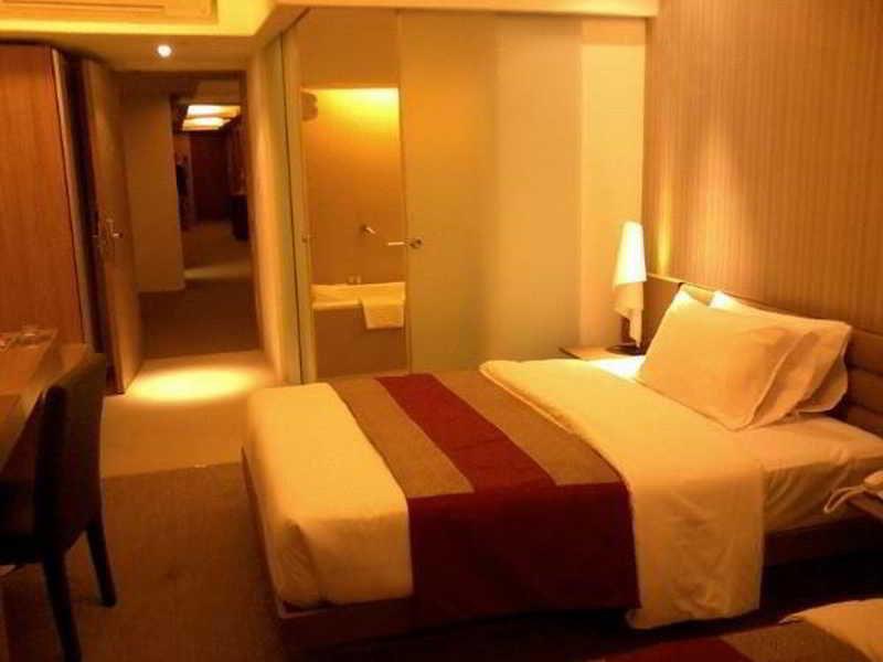 The E-Hotel Makati Makati City Zewnętrze zdjęcie